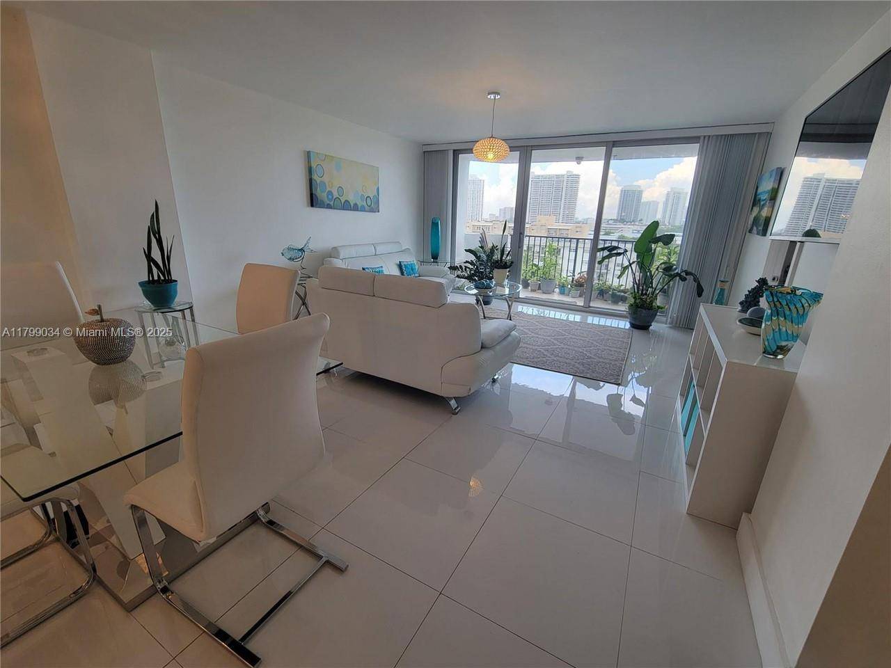 North Miami Beach, FL 33160,3703 NE 166th St #808