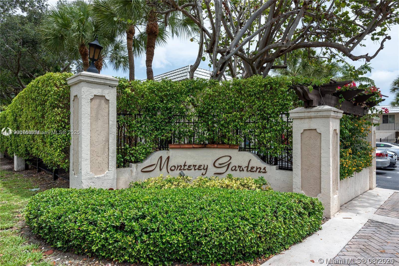 Pinecrest, FL 33156,8607 SW 68th Ct #26