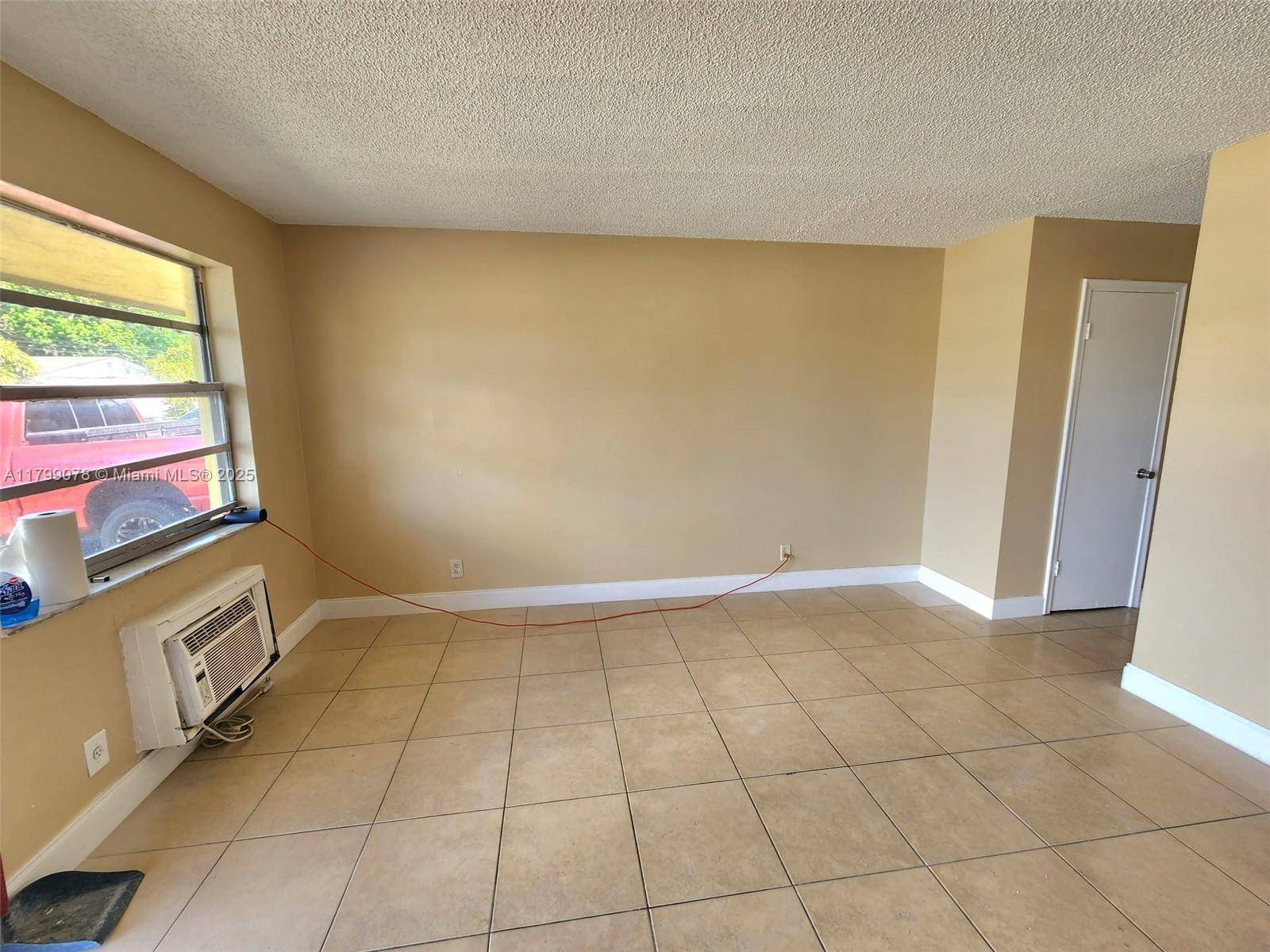 West Park, FL 33023,5926 SW 26th St #2