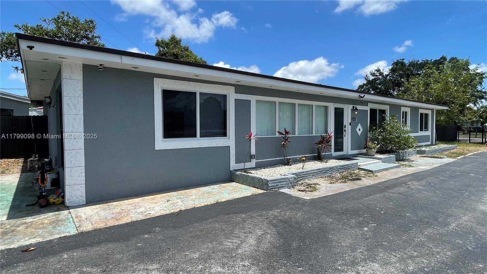 Fort Lauderdale, FL 33312,499 W Melrose Cir