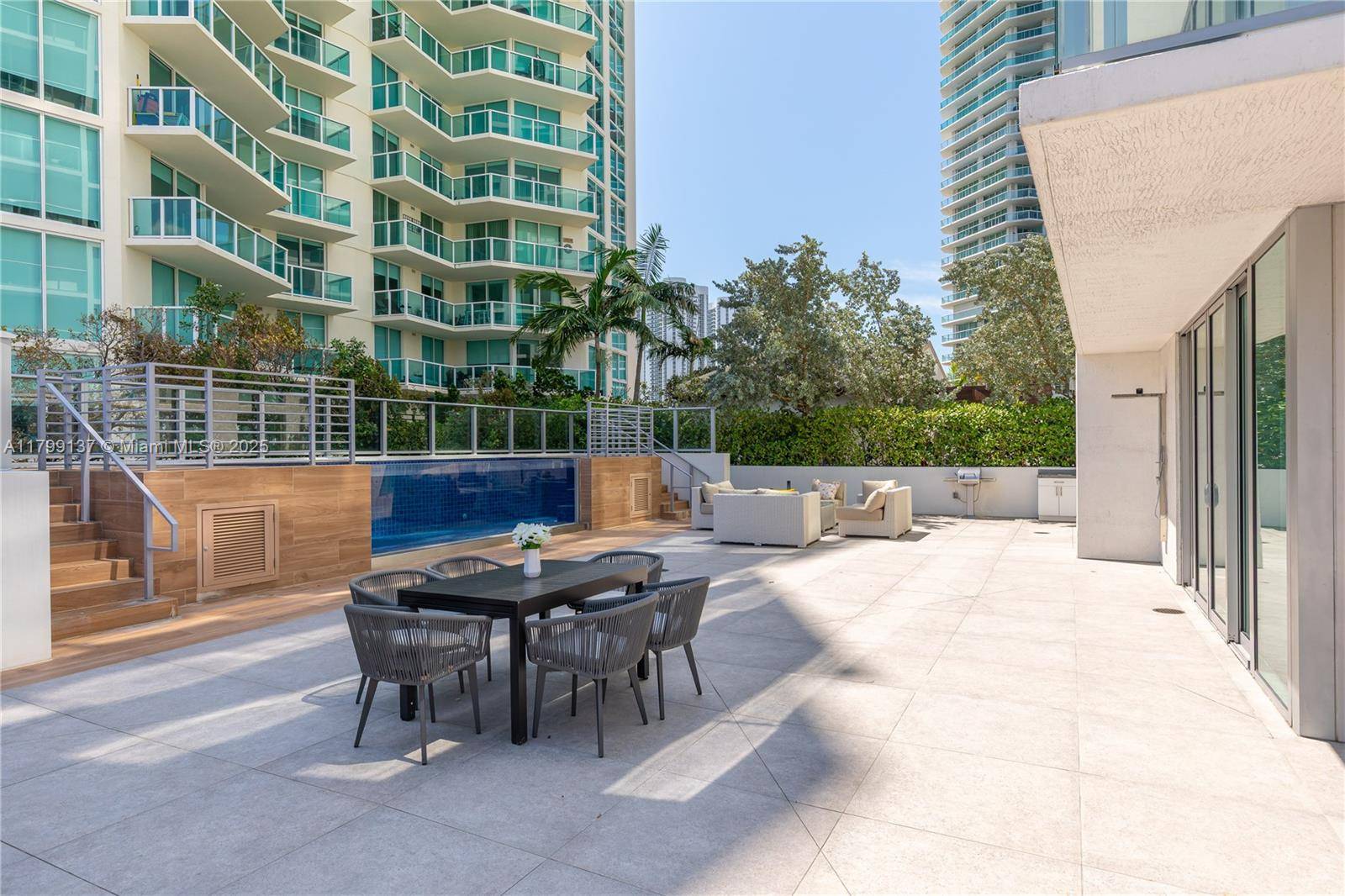 Sunny Isles Beach, FL 33160,300 Sunny Isles Blvd #4-501