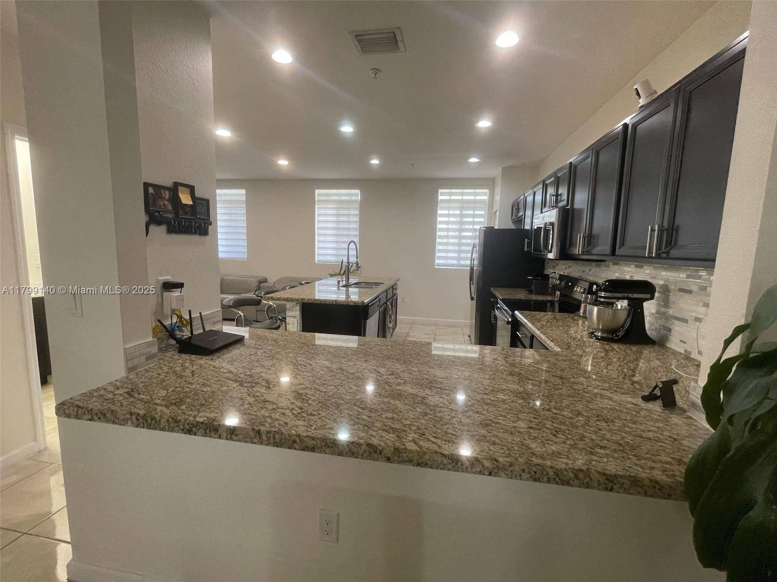 Homestead, FL 33032,14217 SW 274th St