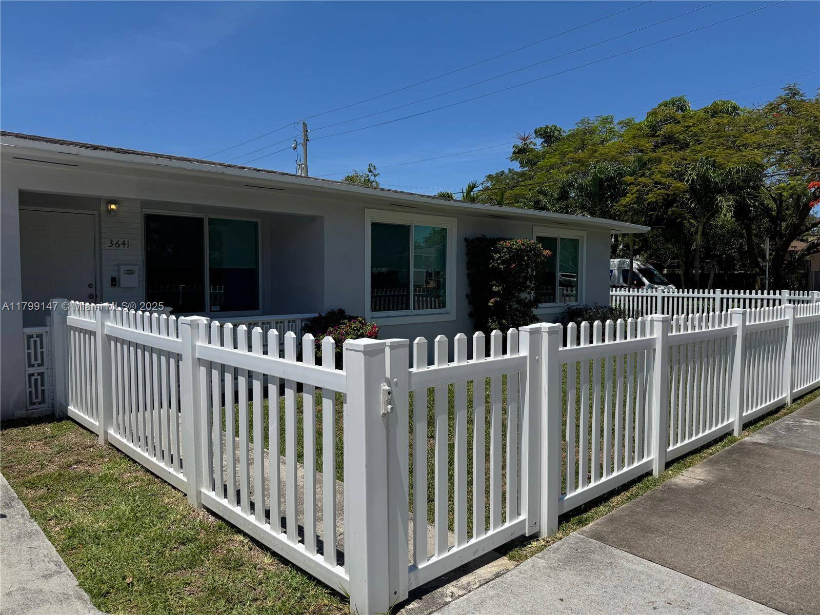 Miami, FL 33133,3641 SW 29th St #3641