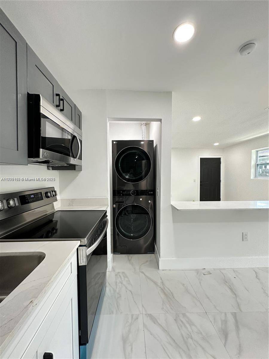 Miami, FL 33142,1445 NW 34th St #1445