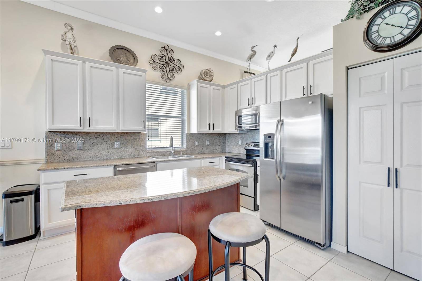Pembroke Pines, FL 33028,14284 NW 18th Mnr