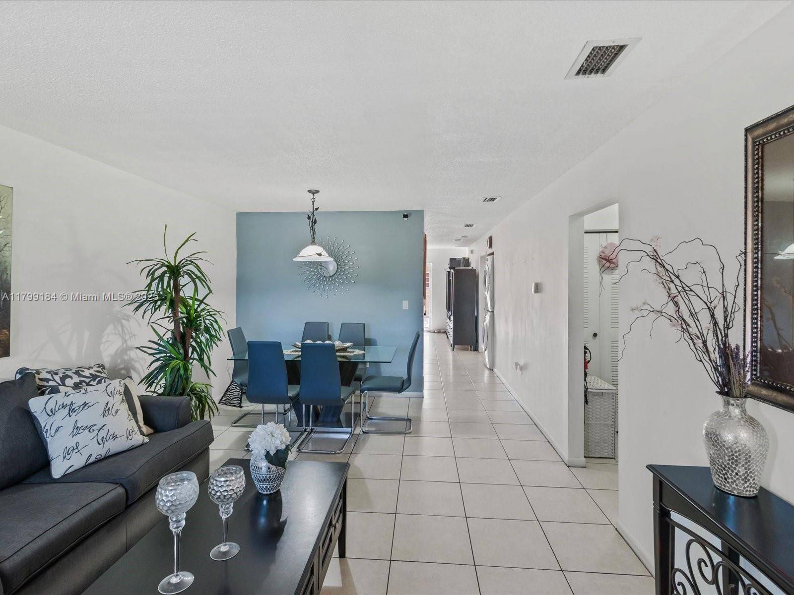Hialeah Gardens, FL 33018,8851 NW 119th St #3314-3