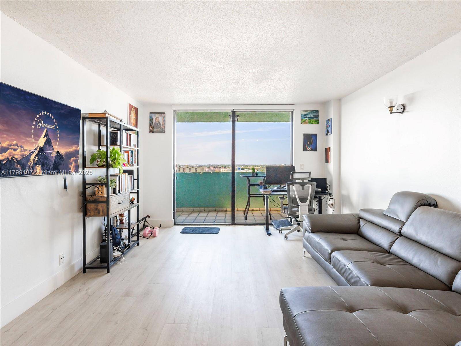 Hialeah, FL 33012,1825 W 44th Pl #1205