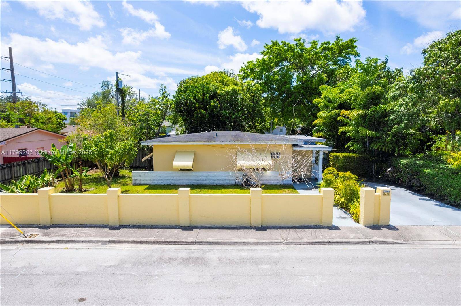 South Miami, FL 33143,6320 SW 58th Pl