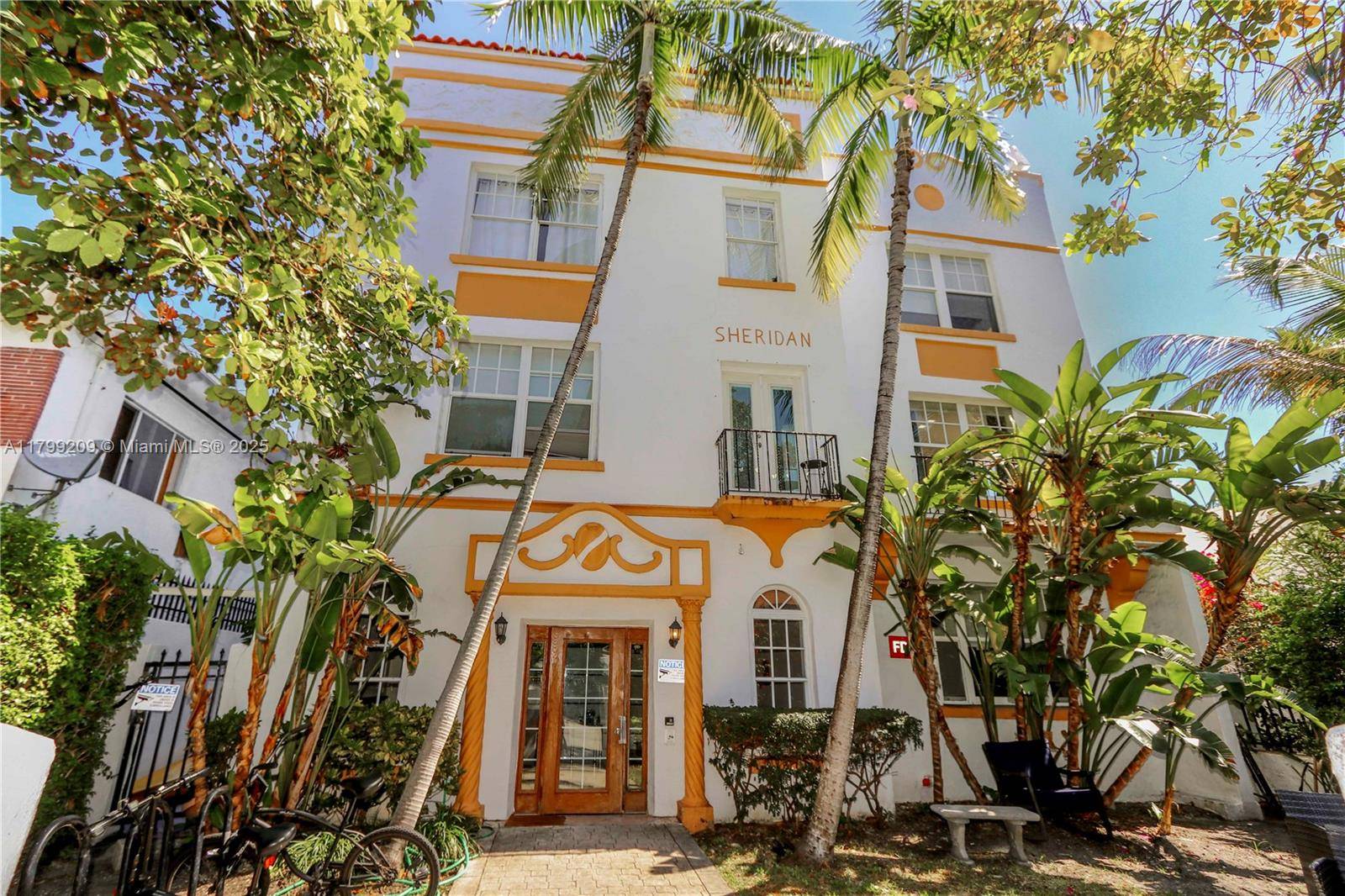 Miami Beach, FL 33139,737 Jefferson Ave #101