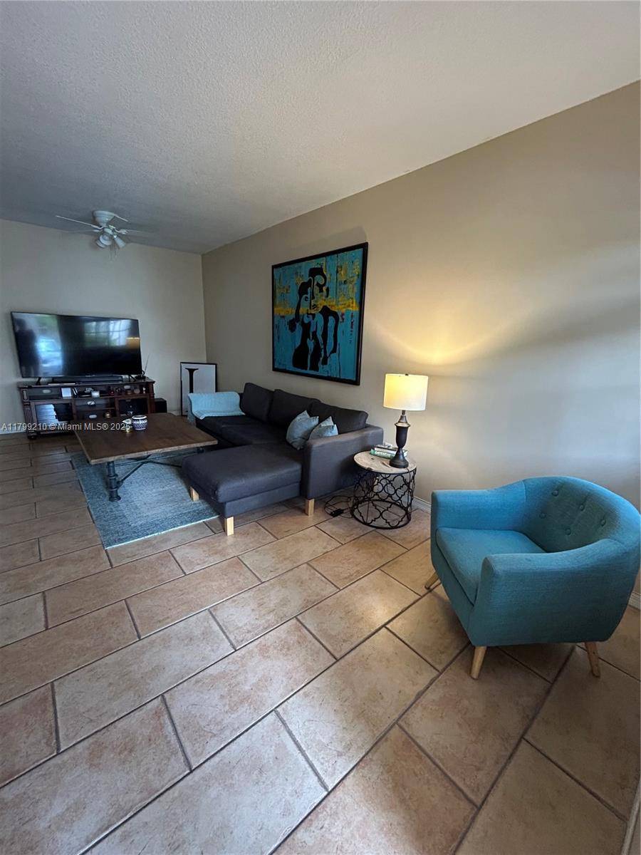 Miami, FL 33183,8311 SW 124 AVE #106