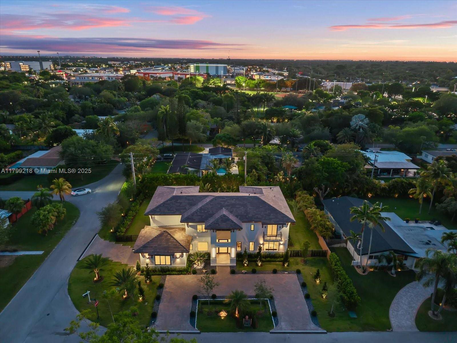 Pinecrest, FL 33156,12940 SW 82nd Pl