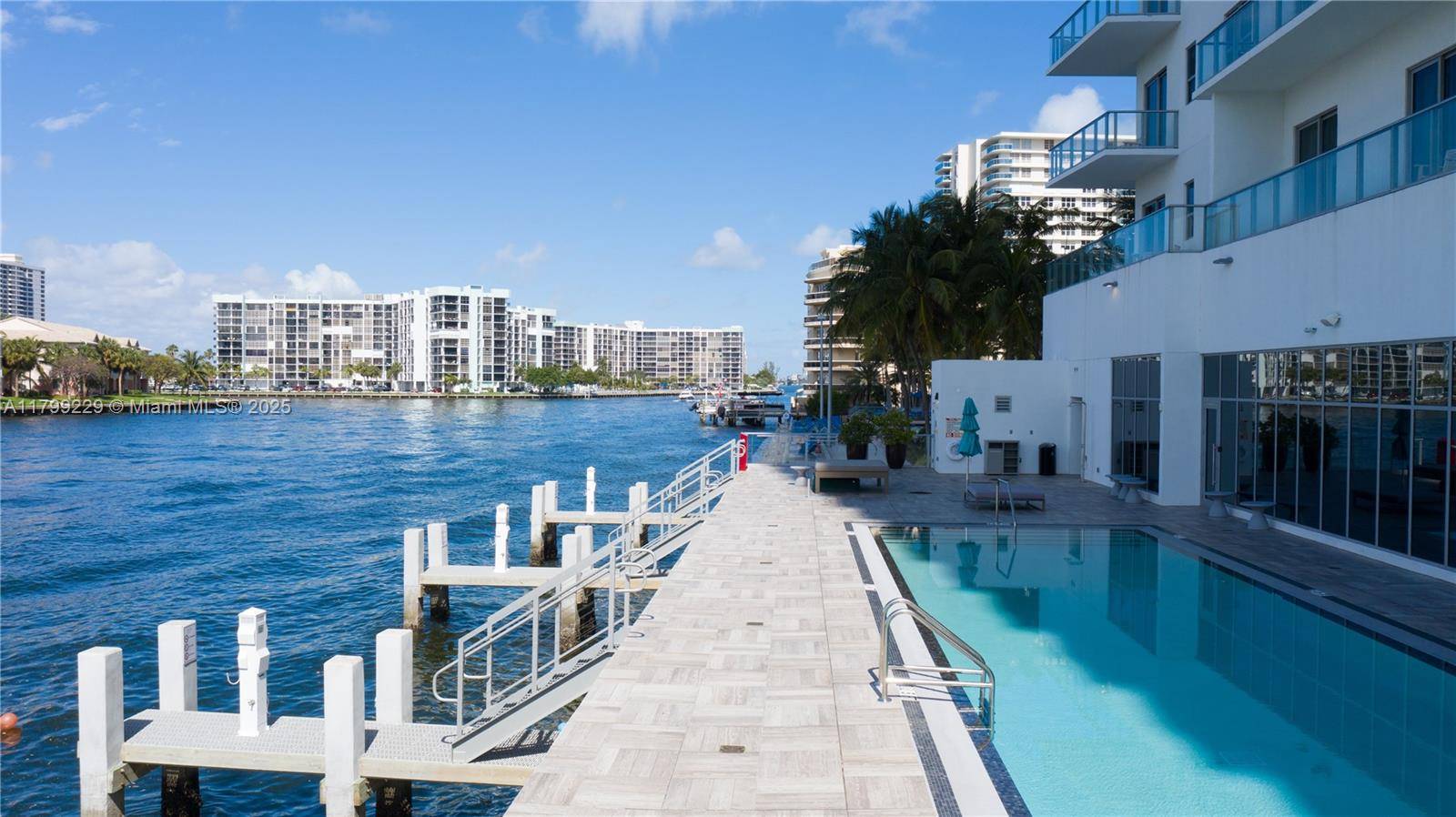 Hollywood, FL 33019,4010 S Ocean Dr #CU-1