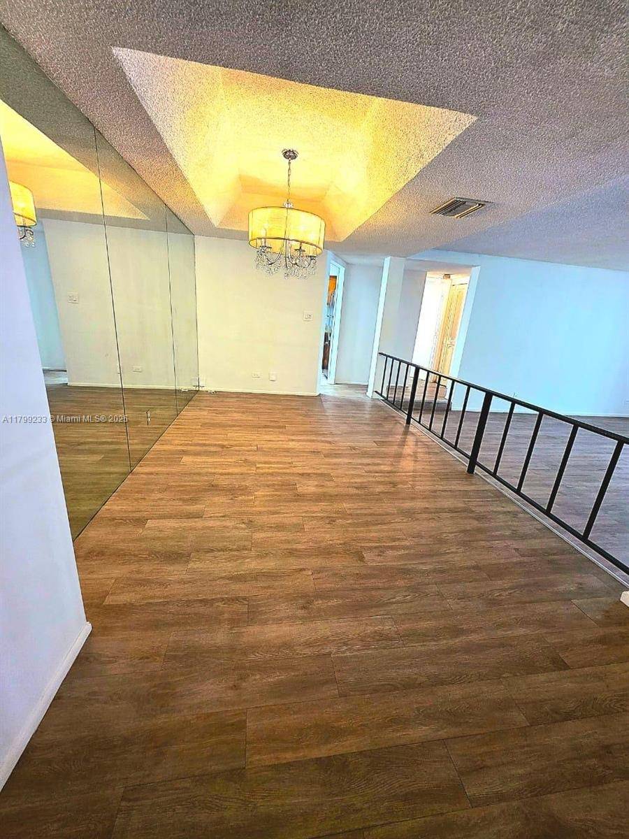 Lauderhill, FL 33319,3730 Inverrary Dr #1V
