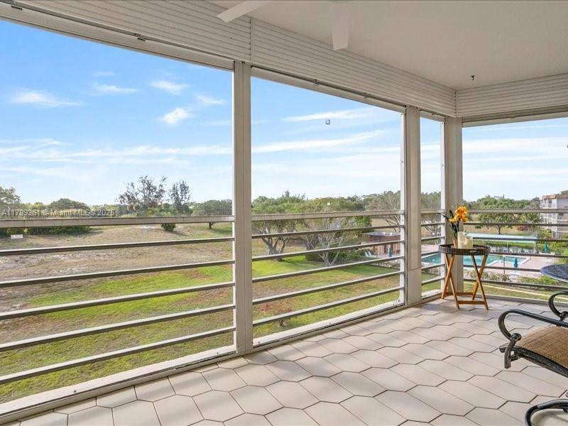Boca Raton, FL 33487,6200 NW 2nd Ave #418