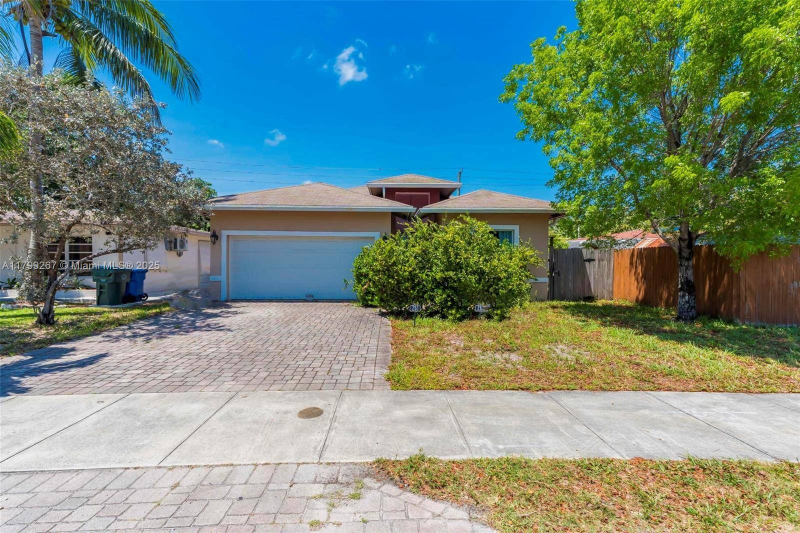 Oakland Park, FL 33334,261 NE 41st St