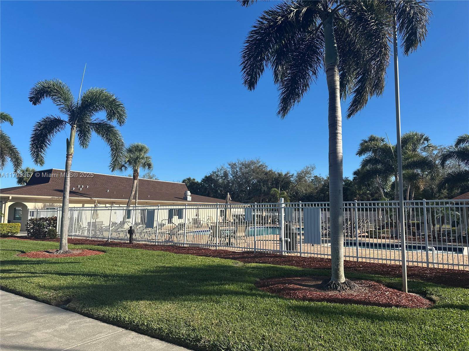 Tampa, FL 33635,8813 Westchester Rd
