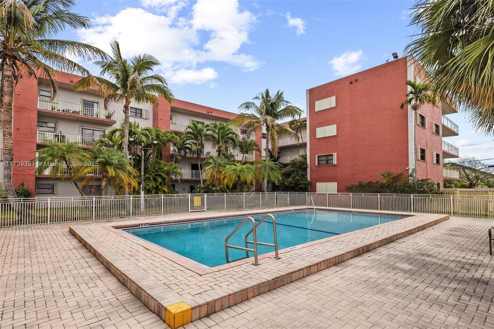 Miami, FL 33126,8401 NW 8 ST #401