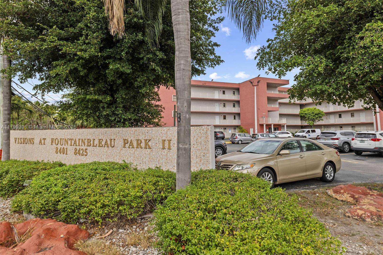 Miami, FL 33126,8401 NW 8 ST #401