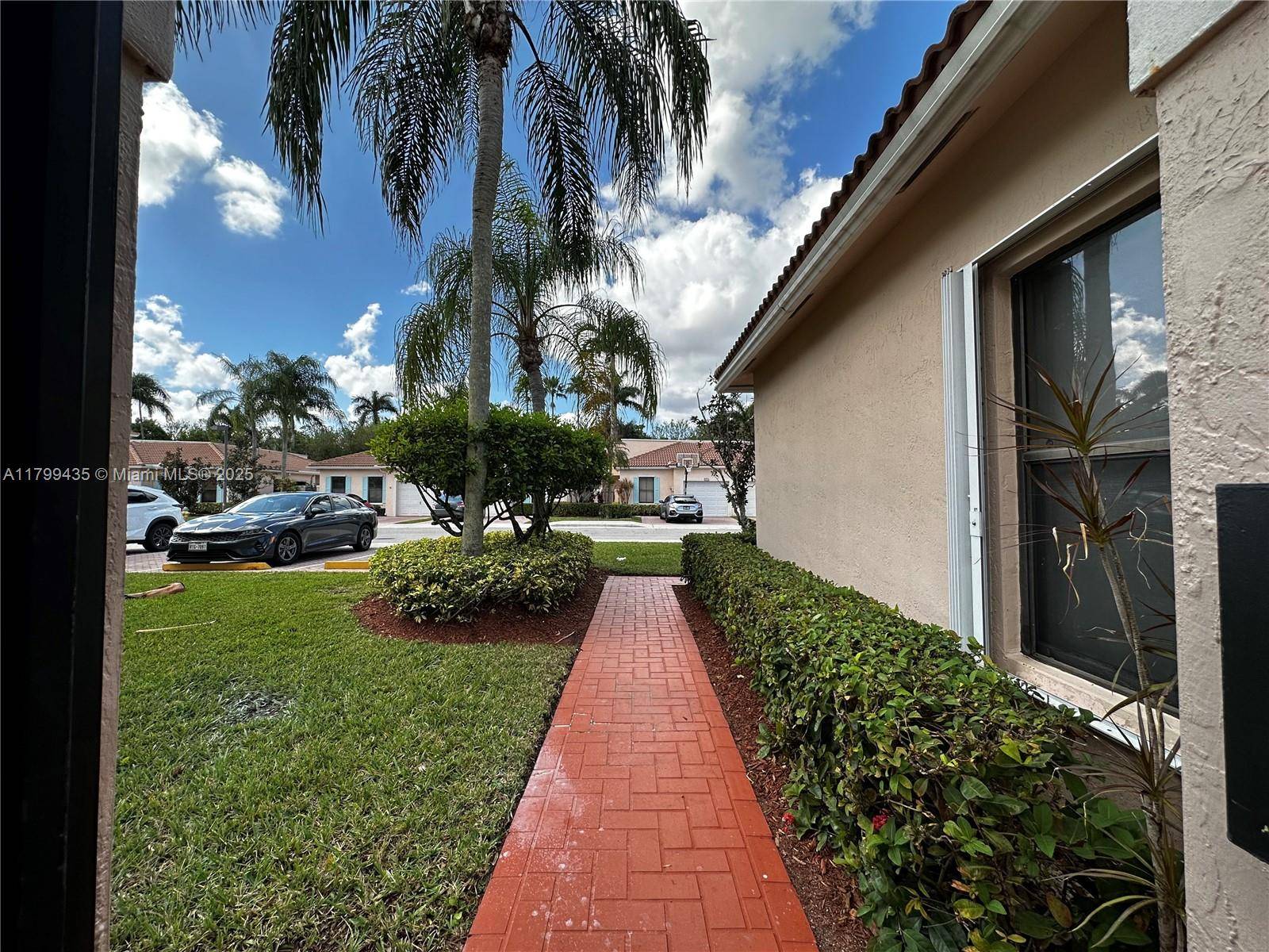 Pembroke Pines, FL 33027,691 SW 158th Way