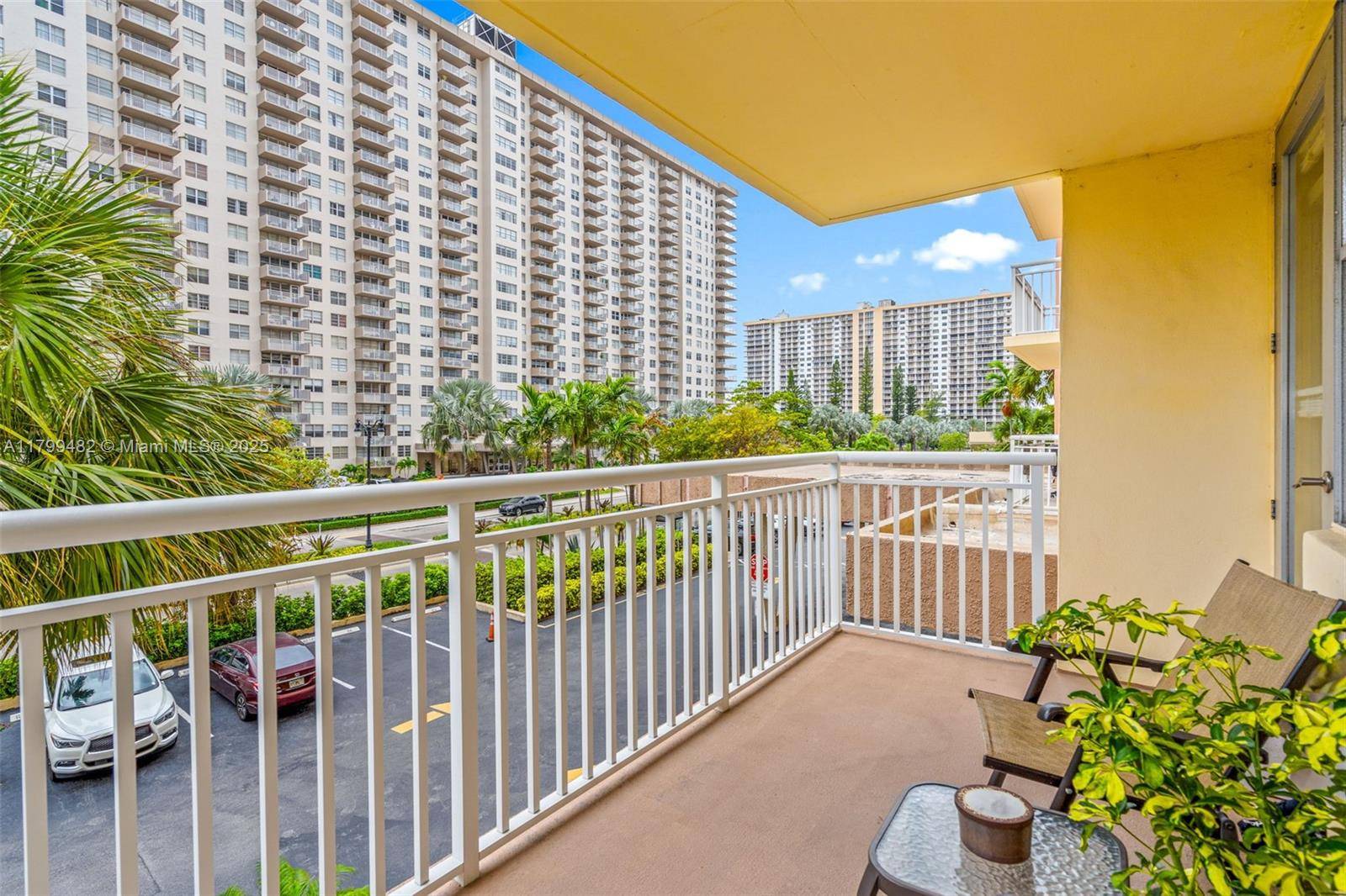 Sunny Isles Beach, FL 33160,251 174th St #212