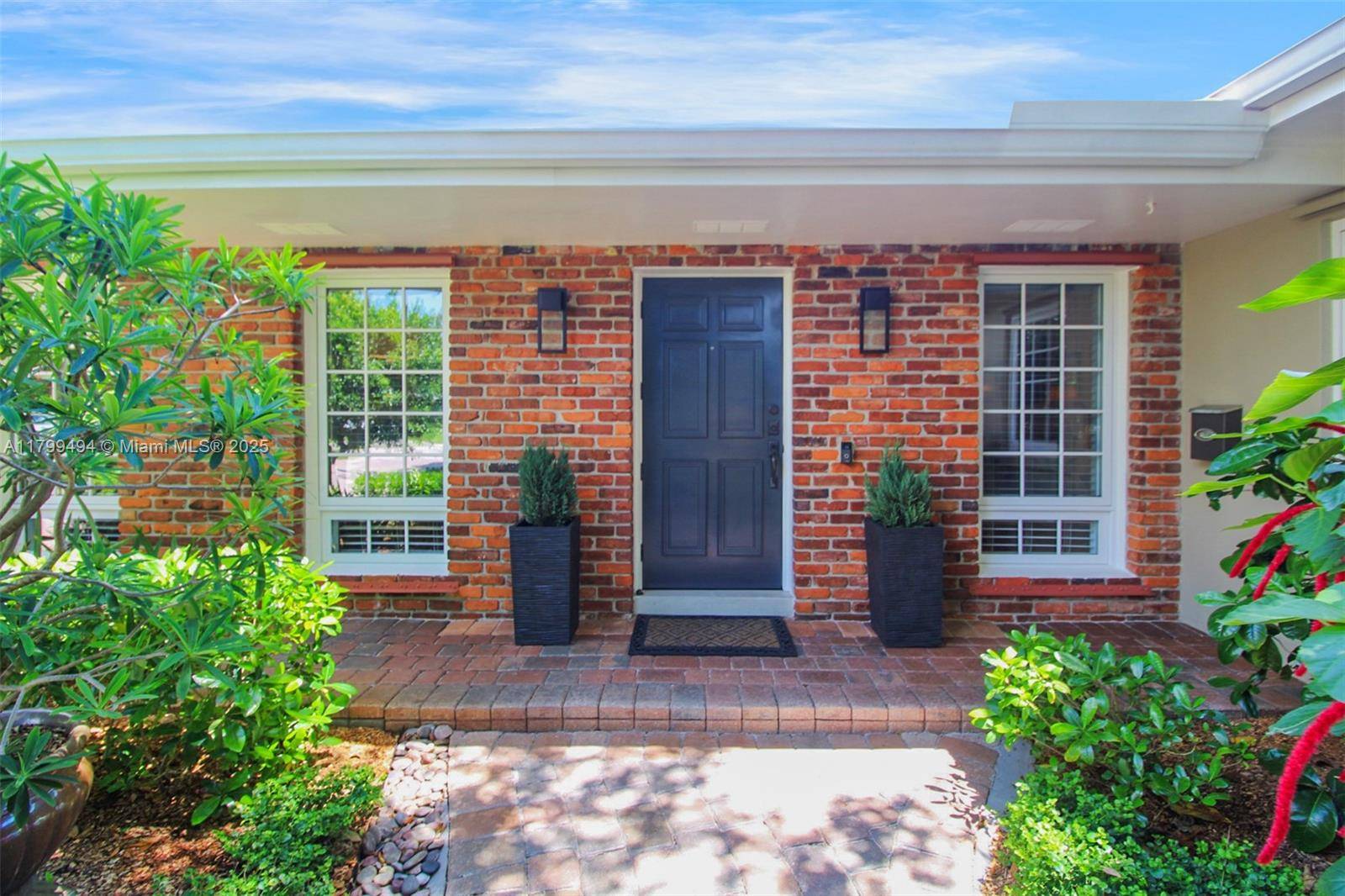 Palmetto Bay, FL 33158,8345 SW 143rd St