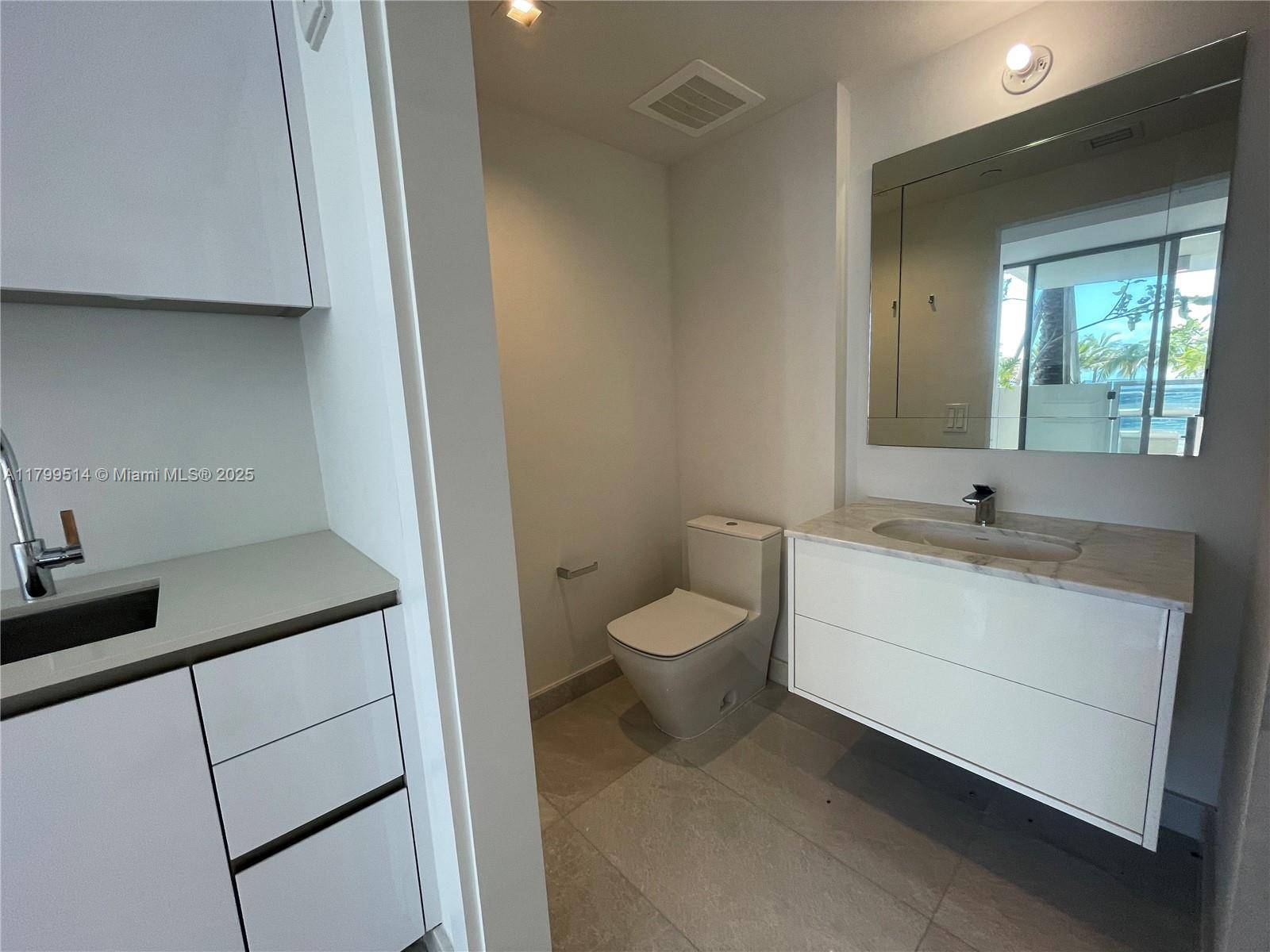 Sunny Isles Beach, FL 33160,18501 Collins Avenue #Cabana 12