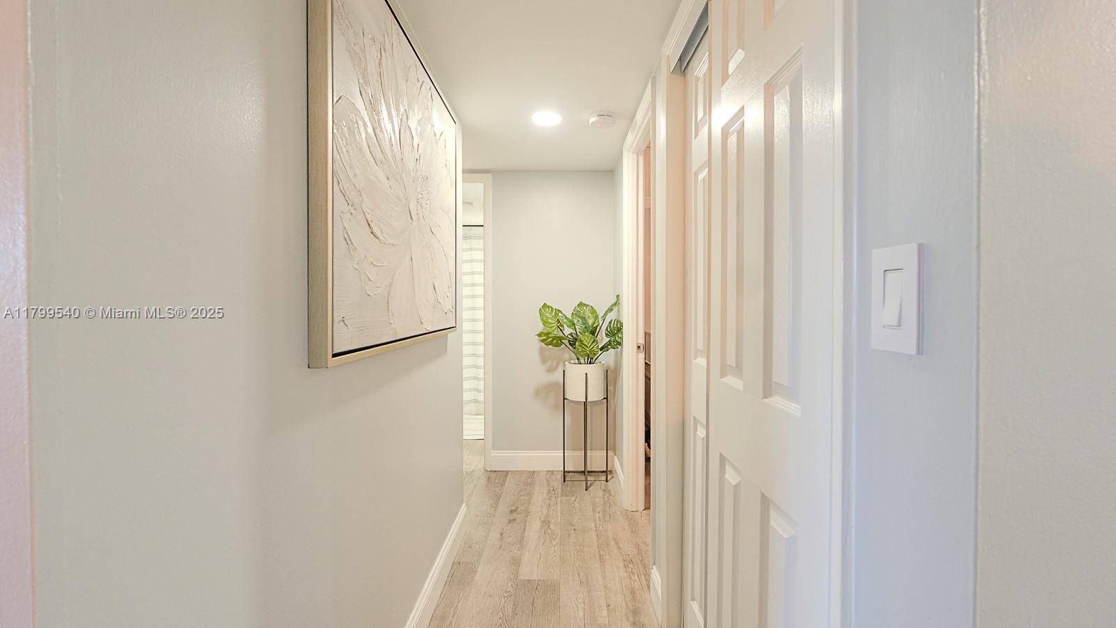 Hollywood, FL 33021,4800 Hillcrest Ln #311