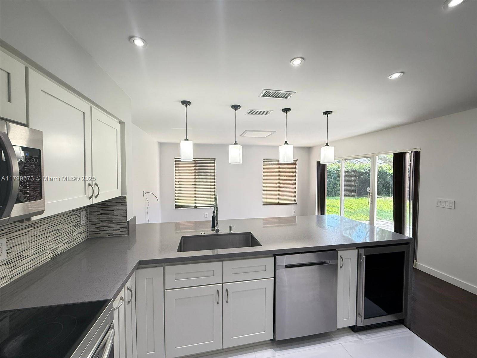 Davie, FL 33324,1696 SW 109th Ter #1696