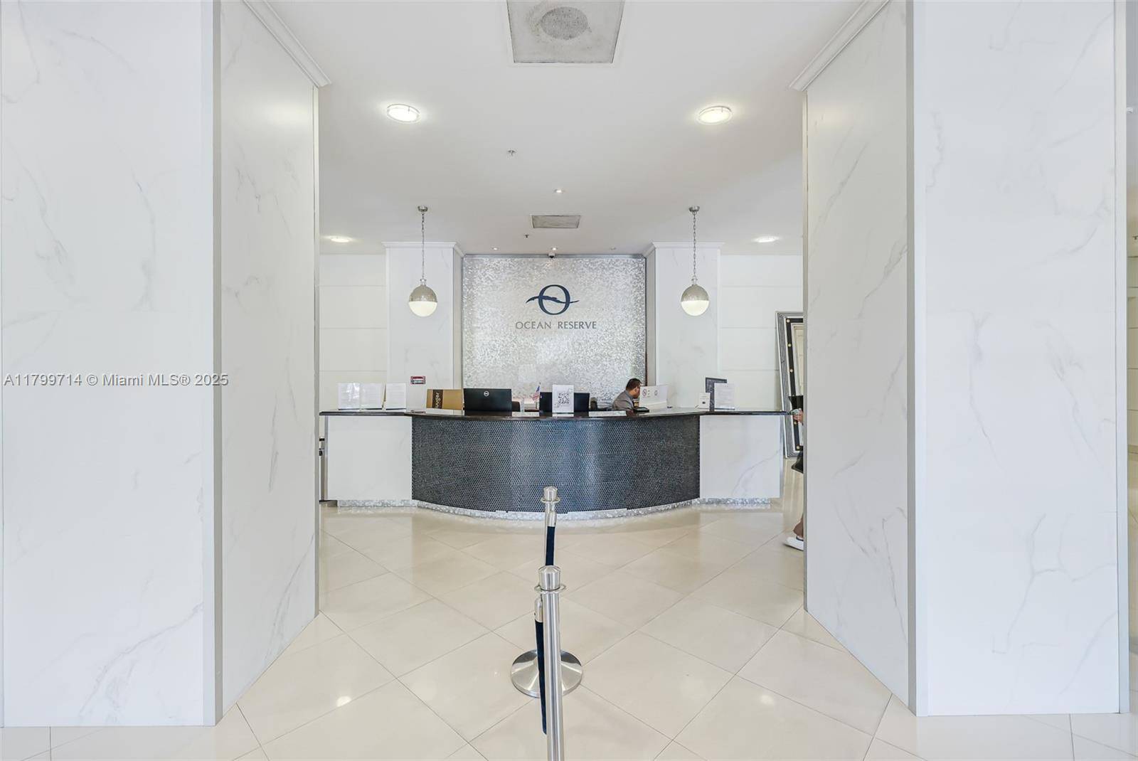 Sunny Isles Beach, FL 33160,19370 Collins Ave #324