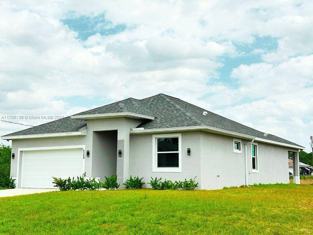 La Belle, FL 33935,6208 forest ct