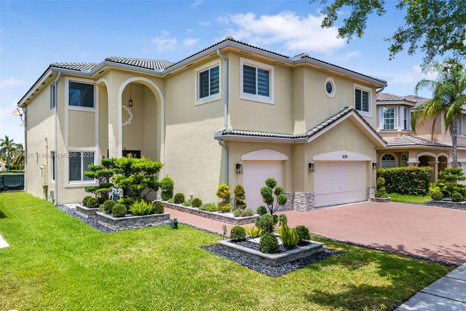 Pembroke Pines, FL 33027,16351 SW 14th St