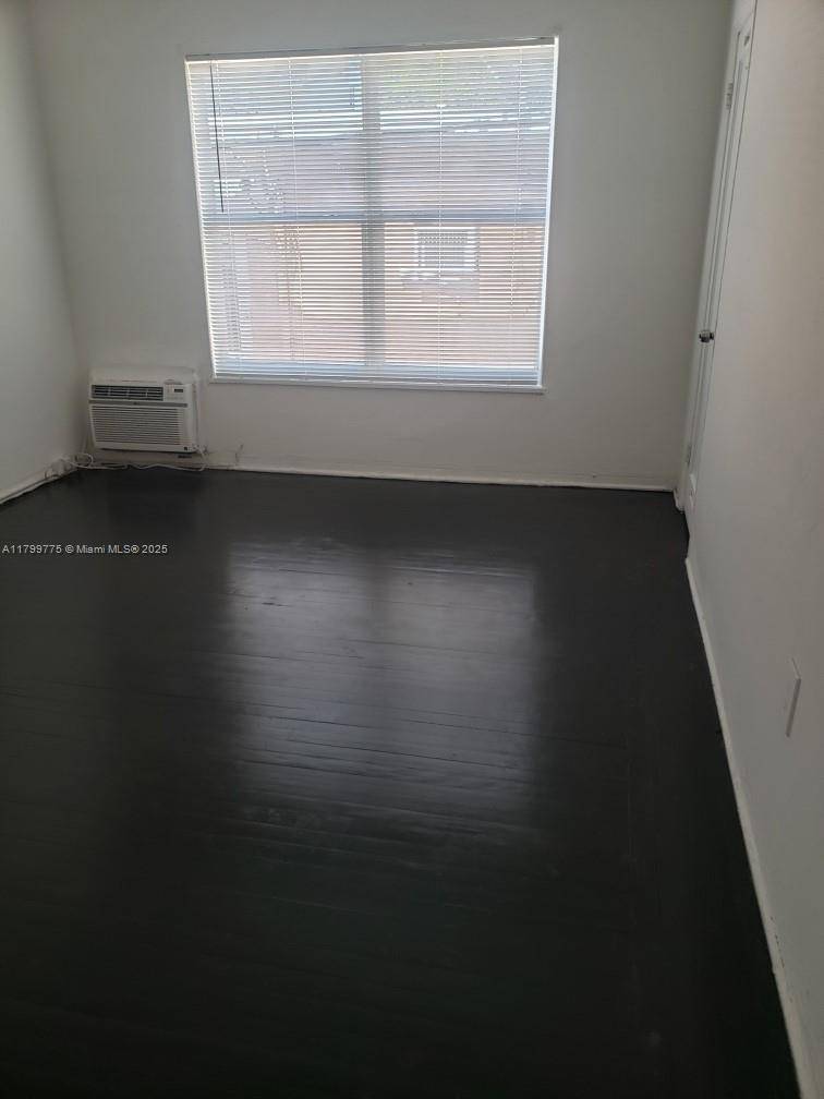 Miami Beach, FL 33139,1608 Drexel Avenue #19