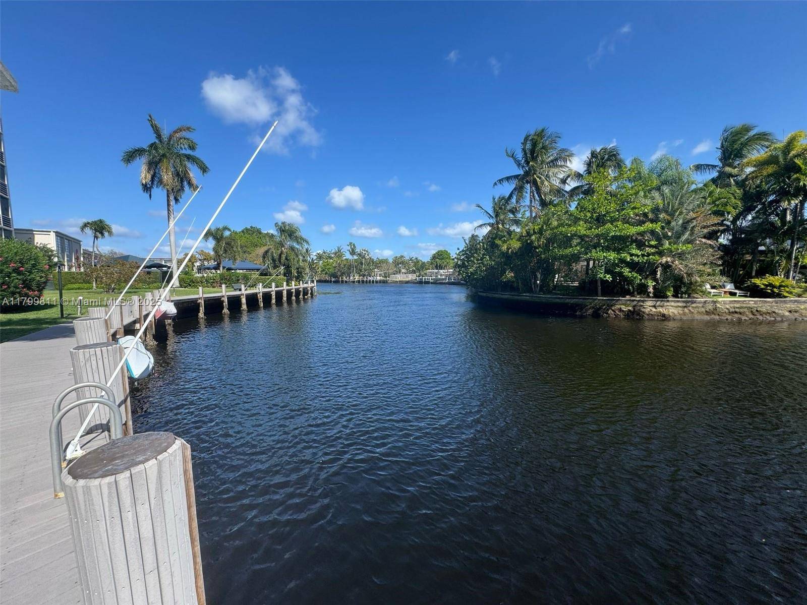 Oakland Park, FL 33334,3040 NE 16th Ave #106