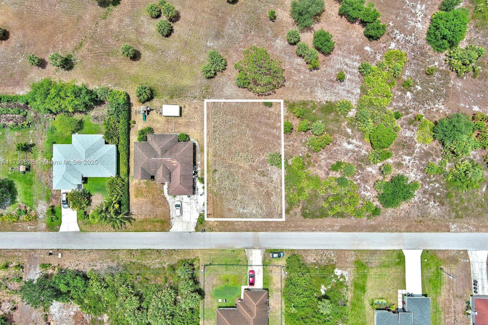 Lehigh Acres, FL 33974,914 S Mercury Ave