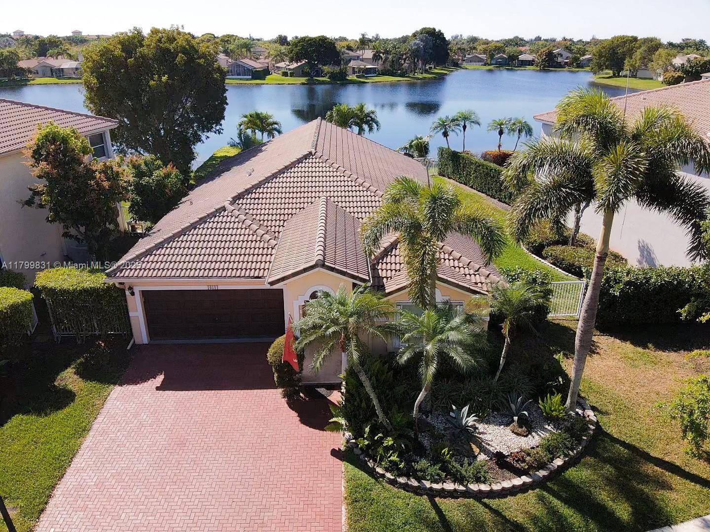 Weston, FL 33331,16514 Ruby Lk