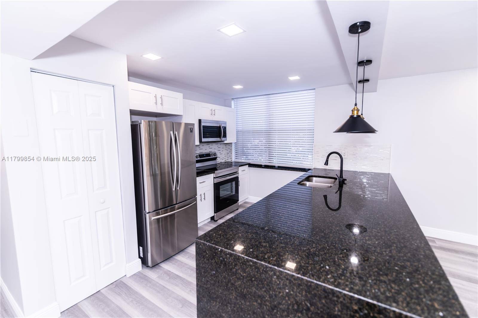 Delray Beach, FL 33444,450 Egret Cir #9101