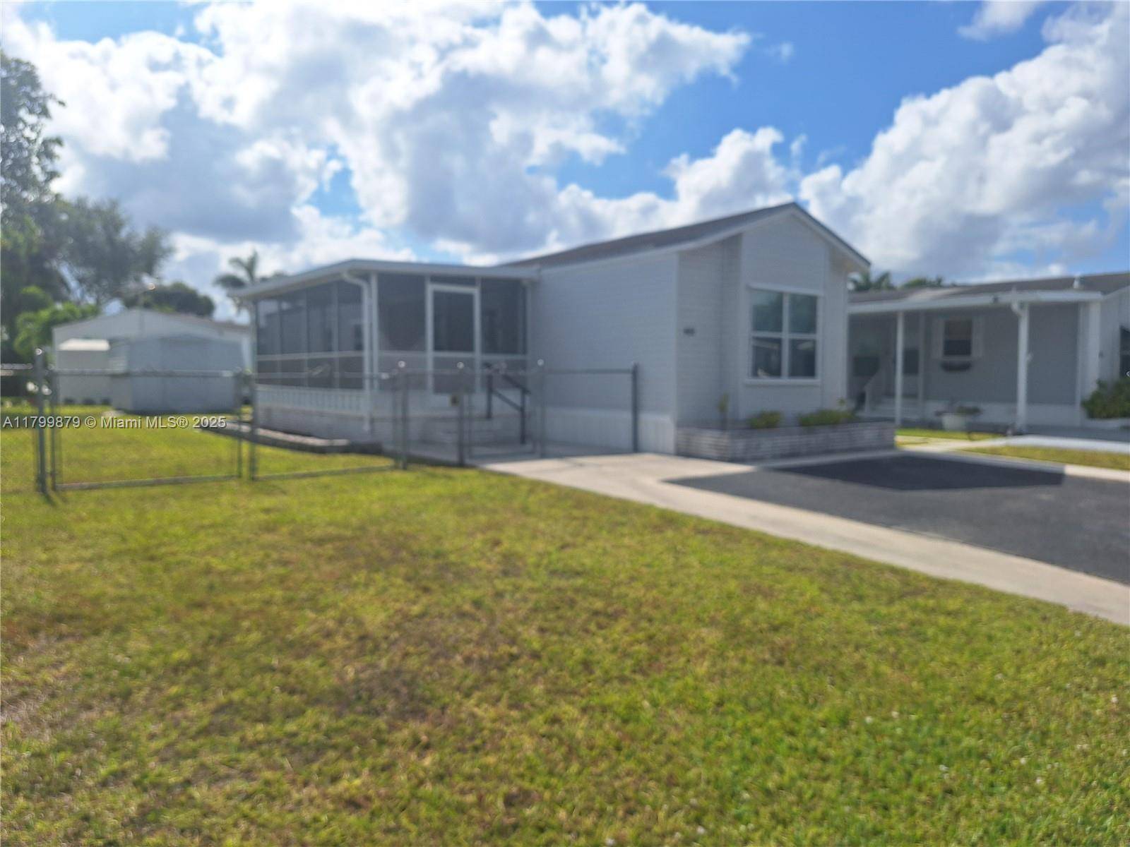 Homestead, FL 33034,35303 SW 180th Ave #401