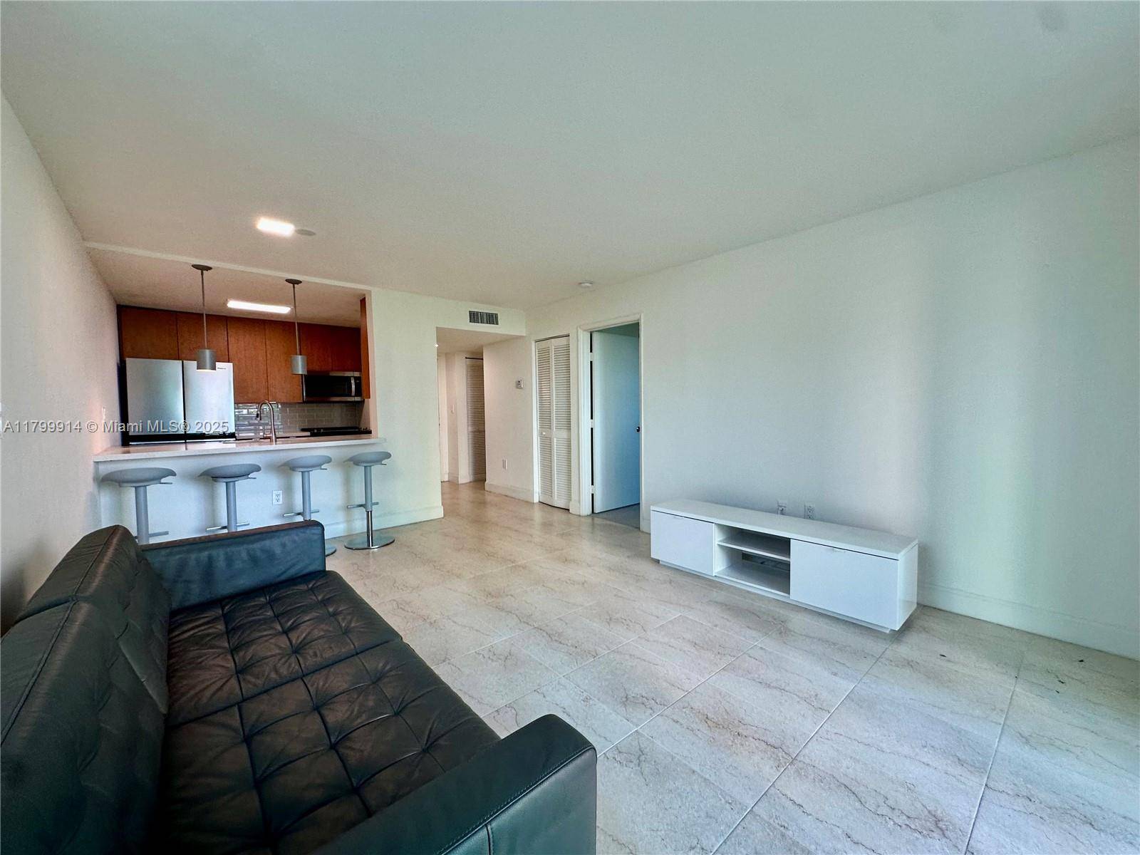 Miami, FL 33129,1550 Brickell Ave #A-509