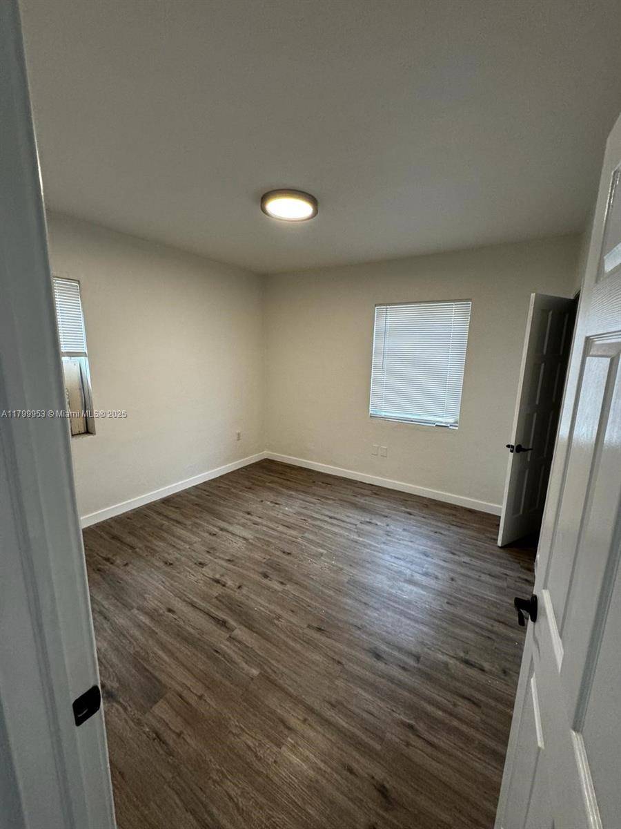 Miami, FL 33130,541 SW 7th St #4