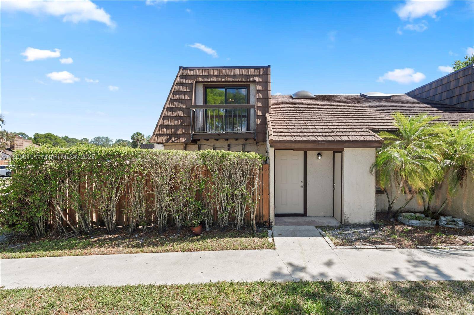 West Palm Beach, FL 33406,4020 Palm Bay Cir #B