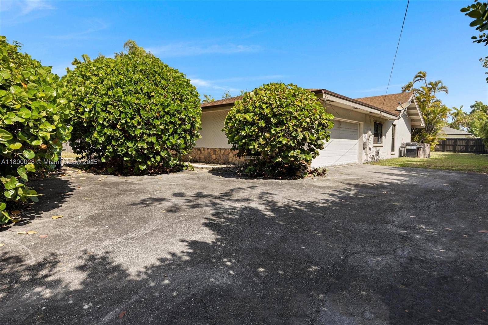 Miami, FL 33176,10241 SW 136th St