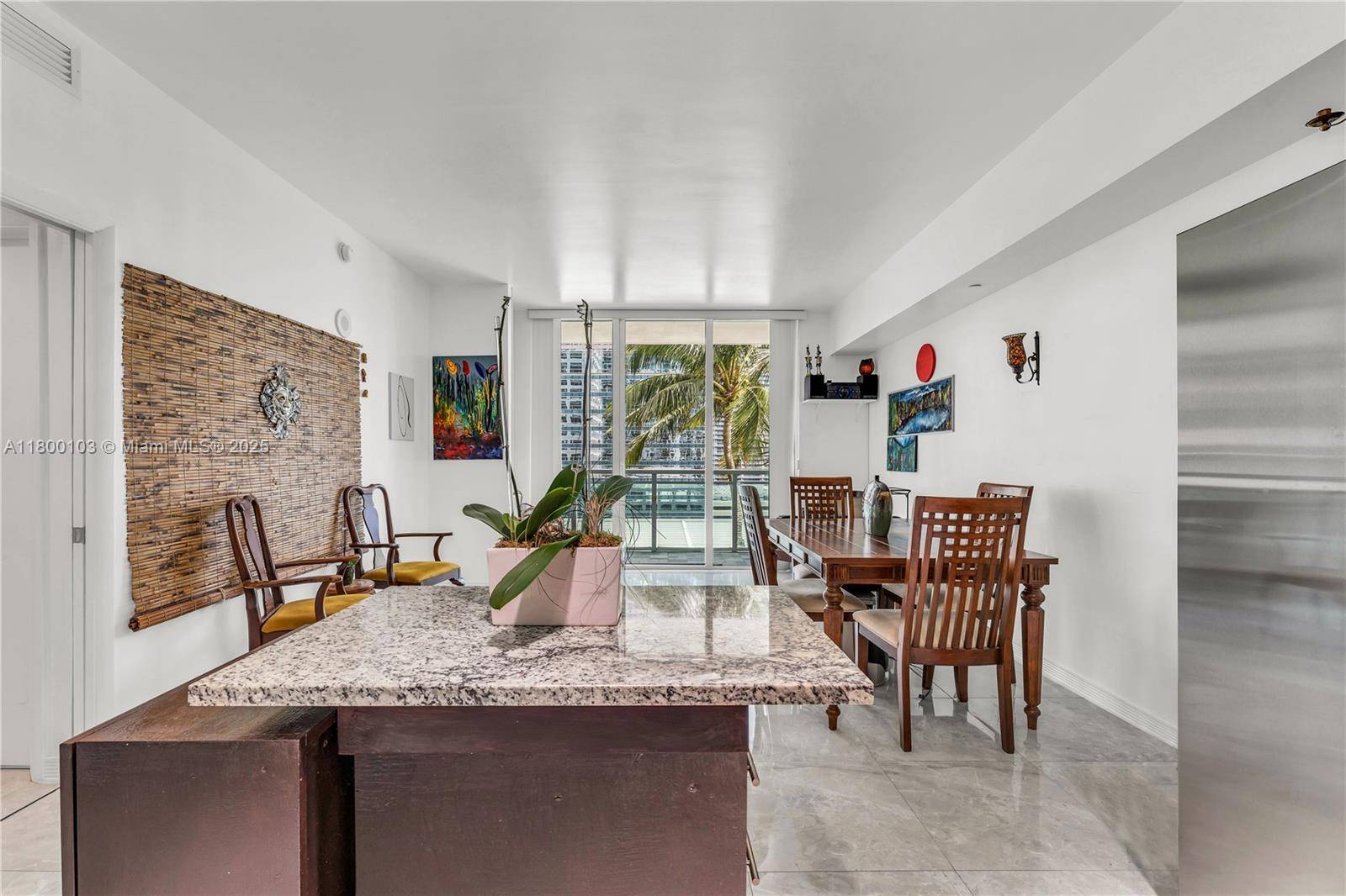 Miami, FL 33131,950 Brickell Bay Dr #1108