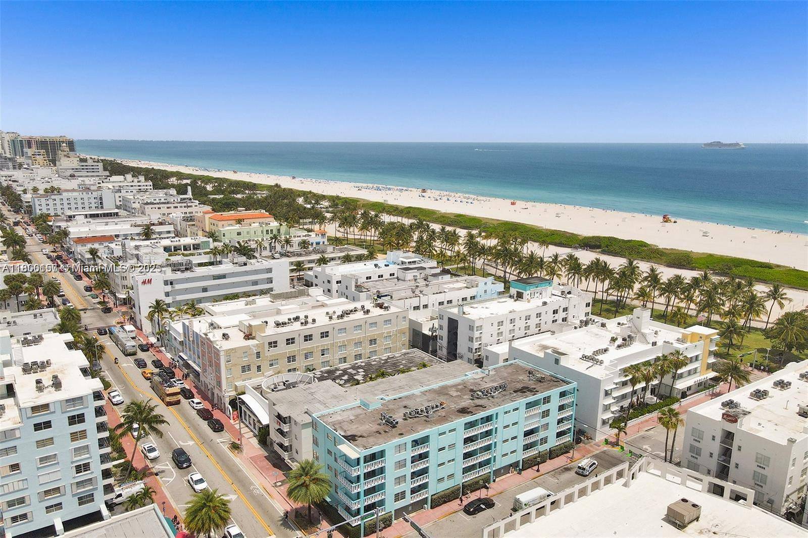 Miami Beach, FL 33139,701 Collins Ave #4D