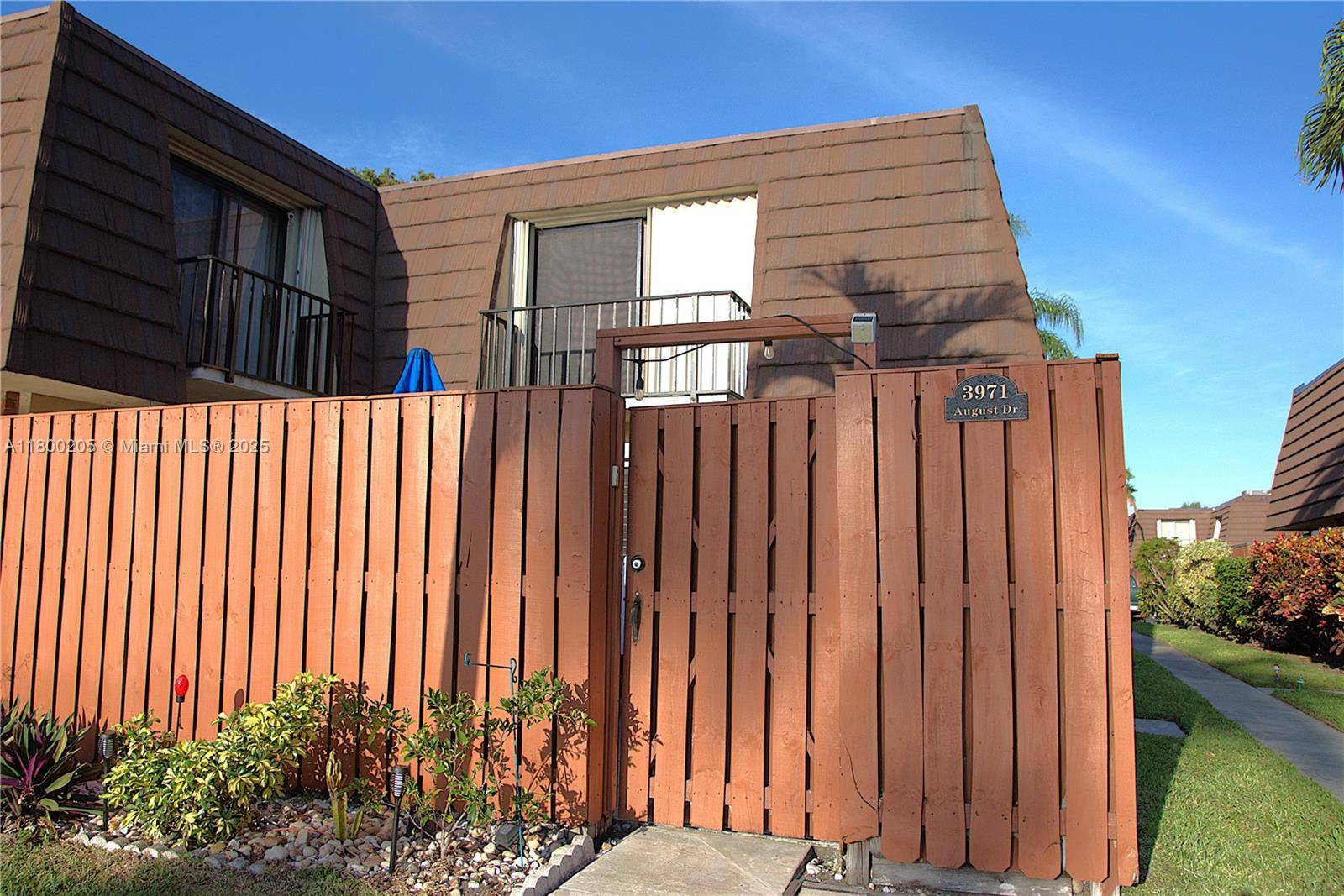Lake Worth, FL 33461,3971 August Dr #1801