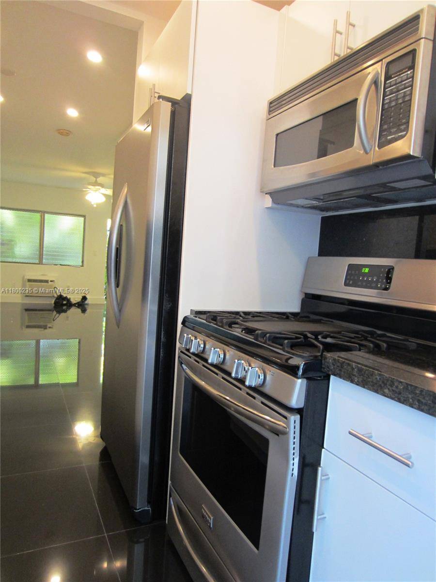 Miami Beach, FL 33141,8132 Harding Ave #5