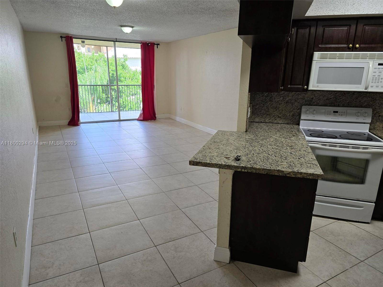 Doral, FL 33166,8255 Lake Dr #402