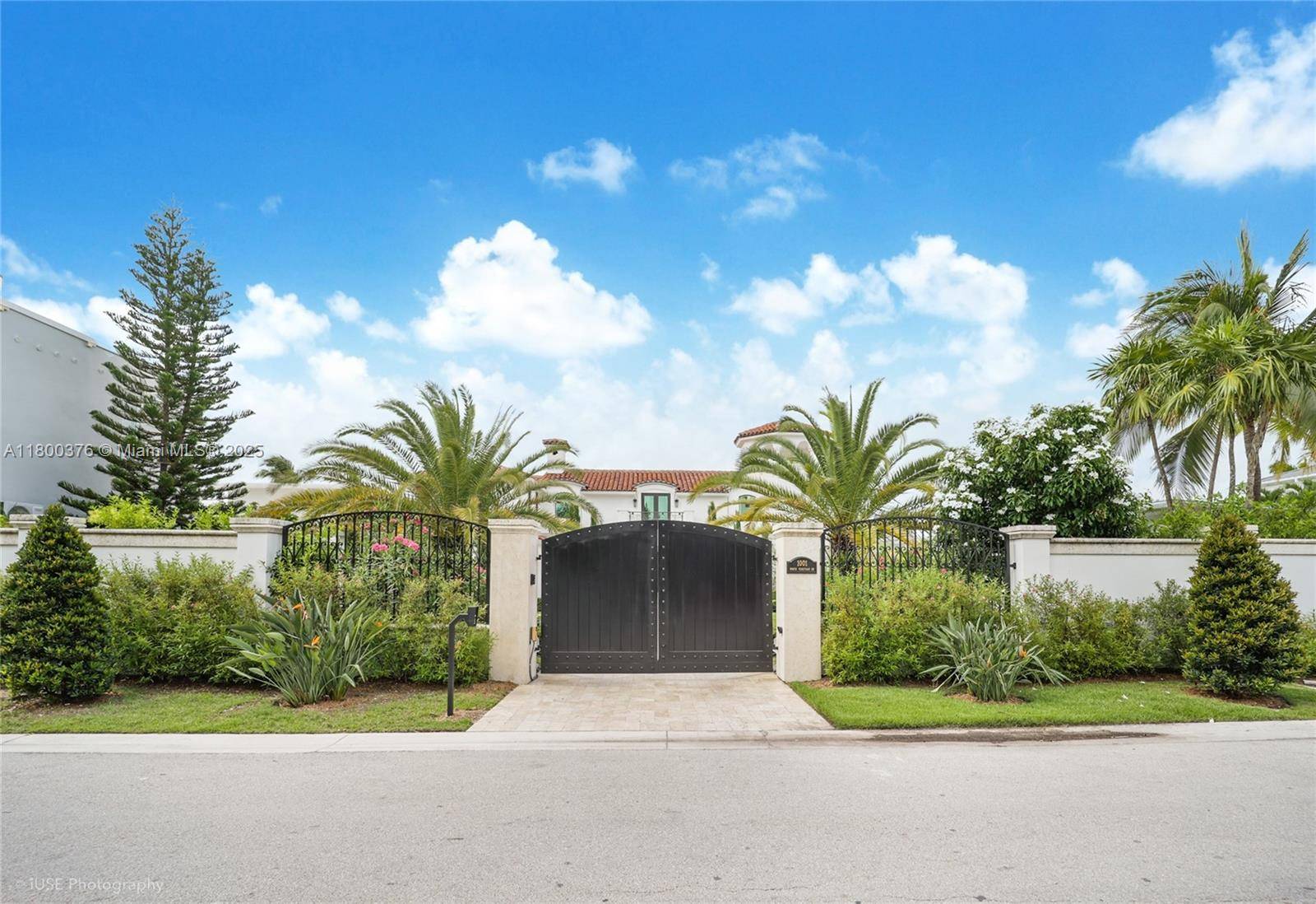 Miami, FL 33139,1001 N Venetian Dr