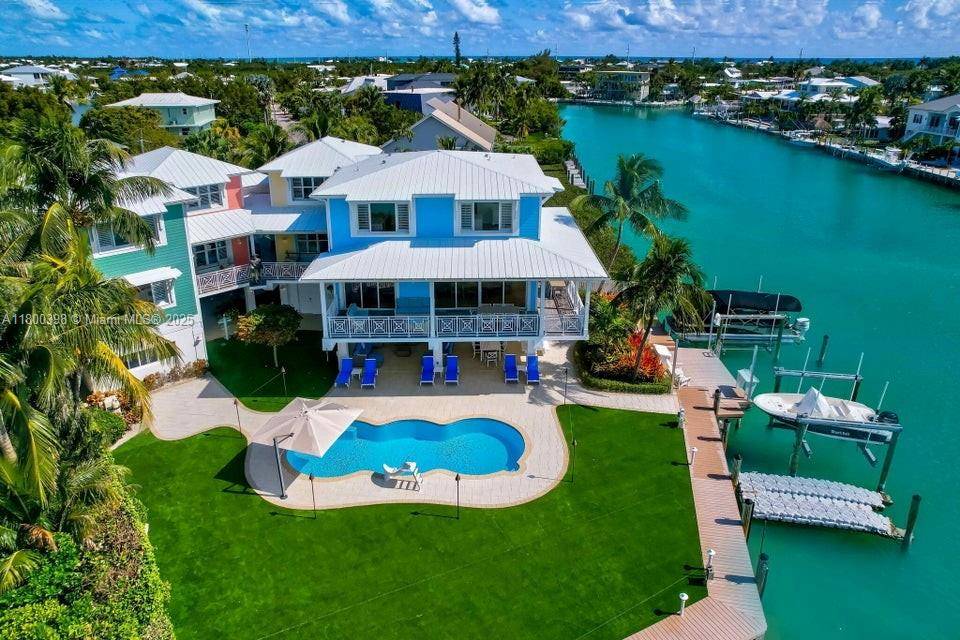 Islamorada, FL 33036,162 Bayview Dr