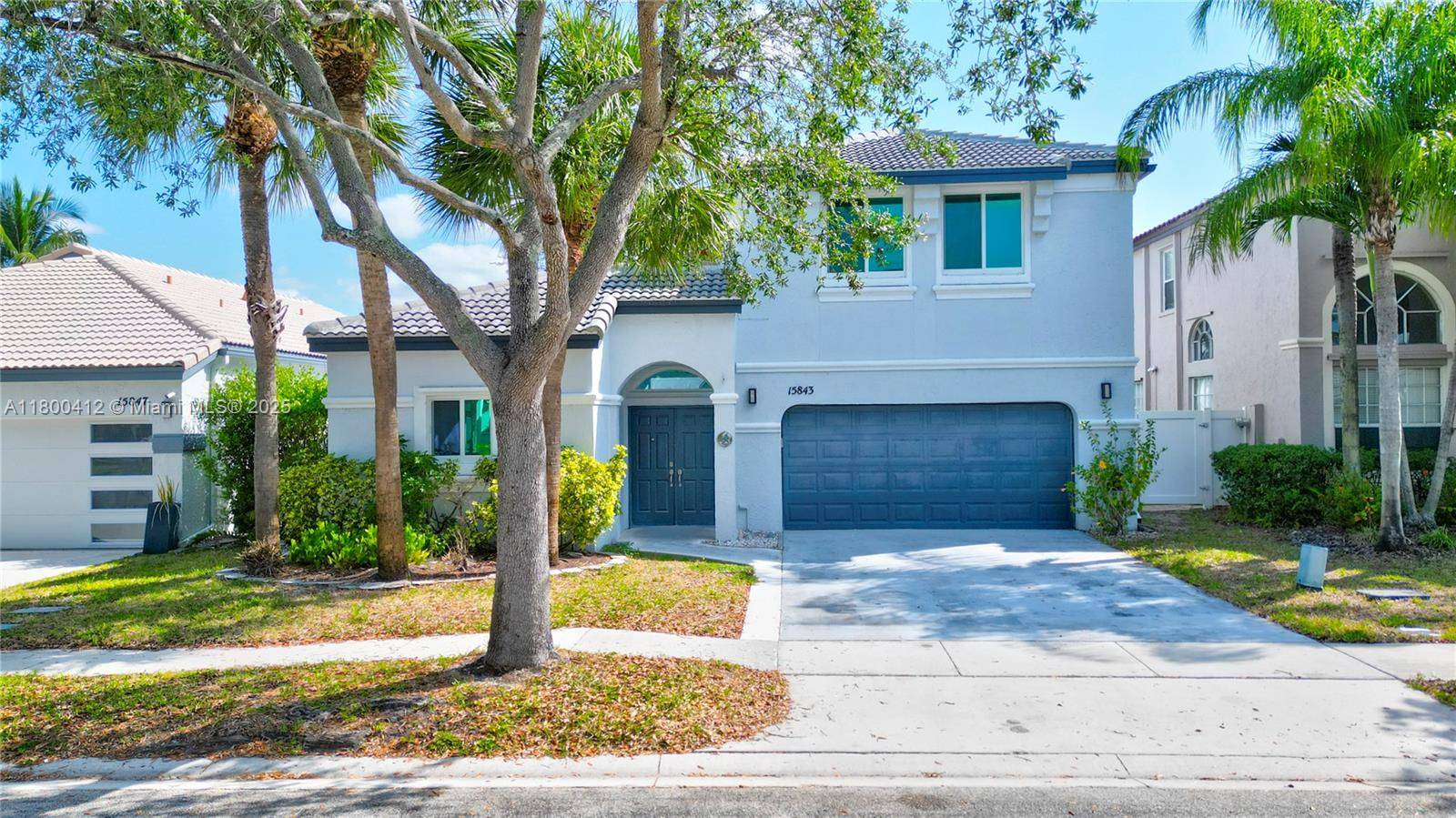 Pembroke Pines, FL 33028,15843 NW 10th St