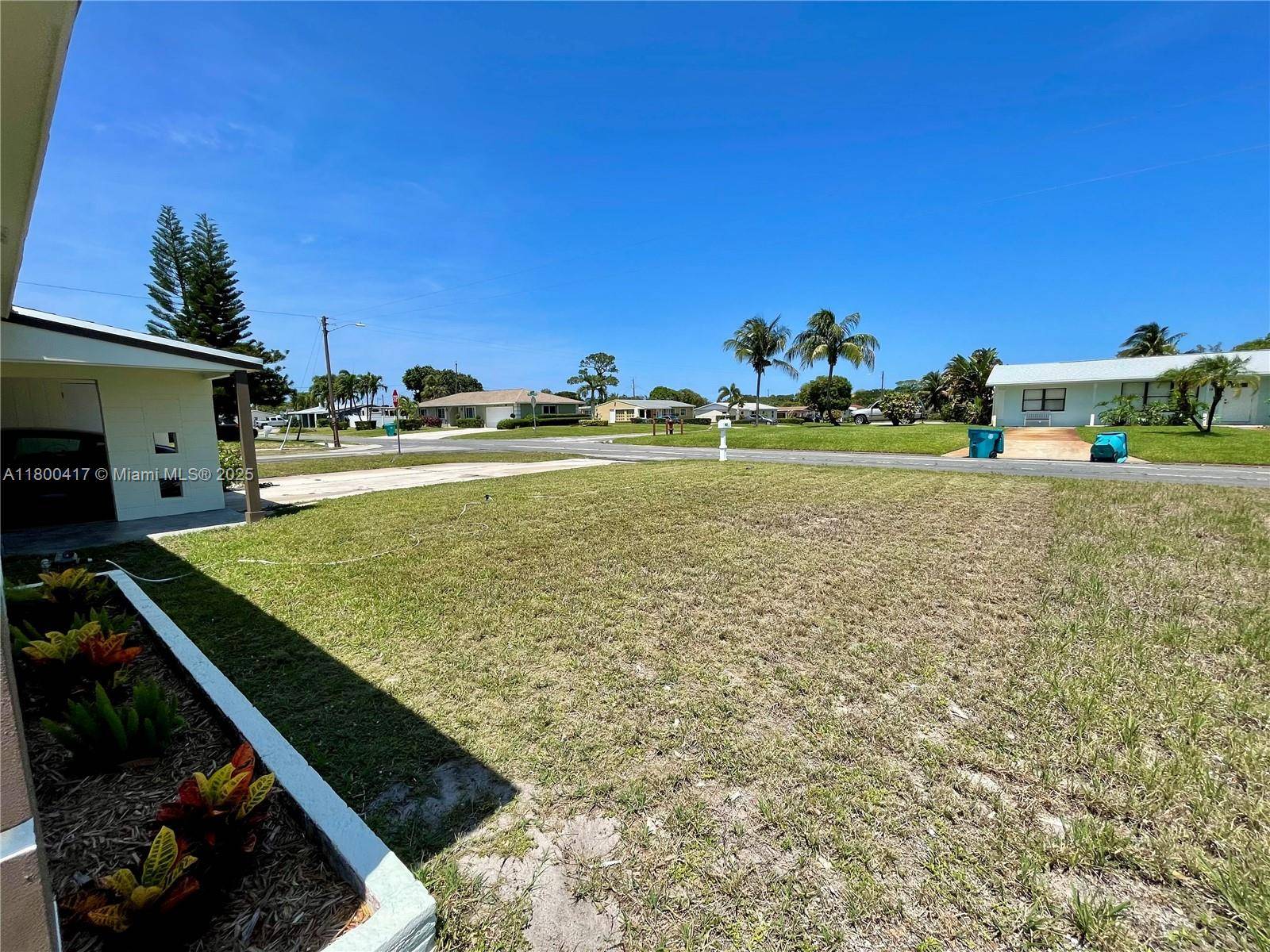 Boynton Beach, FL 33435,Address not disclosed